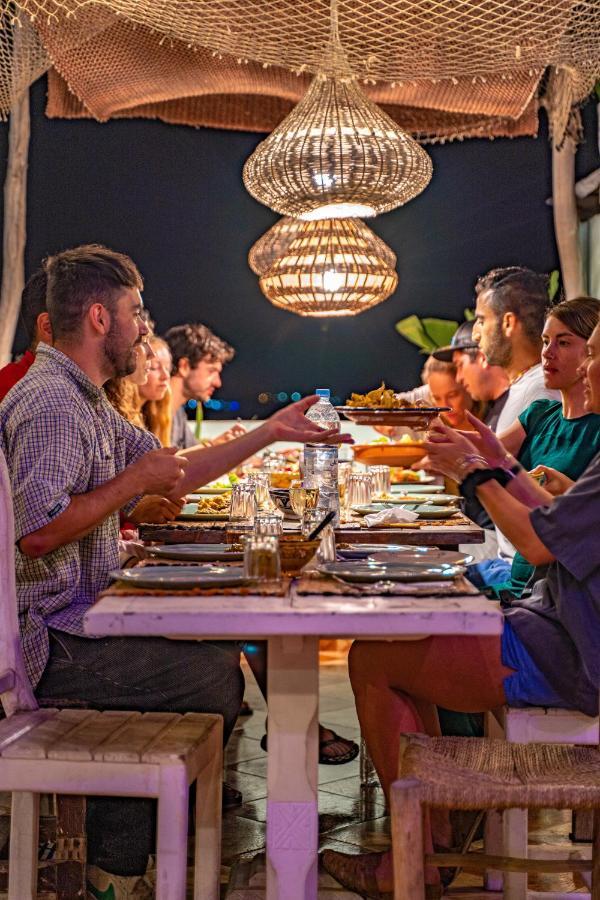 Amayour Surf Hostel 塔哈佐特 外观 照片