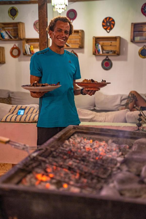 Amayour Surf Hostel 塔哈佐特 外观 照片